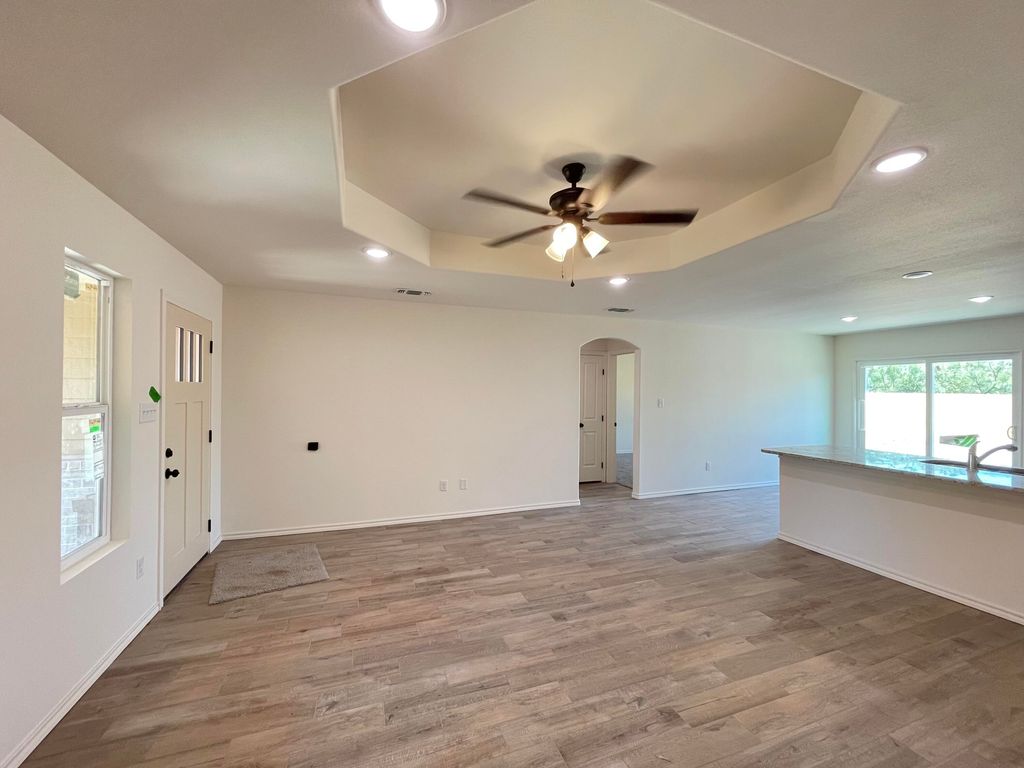 Image 6 of property listing at 3806 Crockett Street, San Angelo, TX 76903