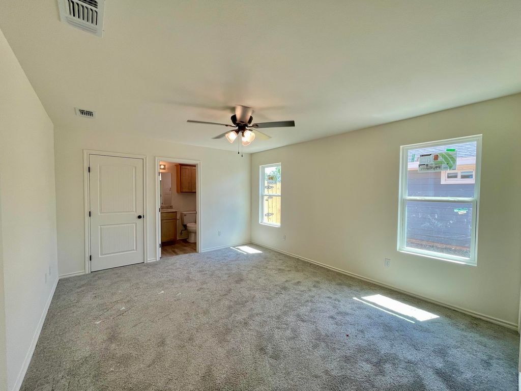 Image 7 of property listing at 3806 Crockett Street, San Angelo, TX 76903