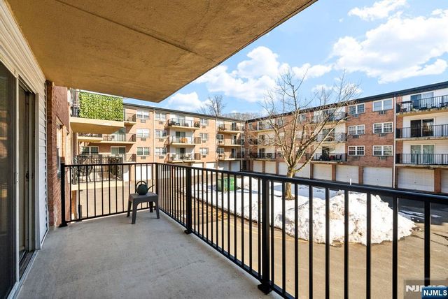 550 Fairview Avenue 111, Westwood, NJ 07675