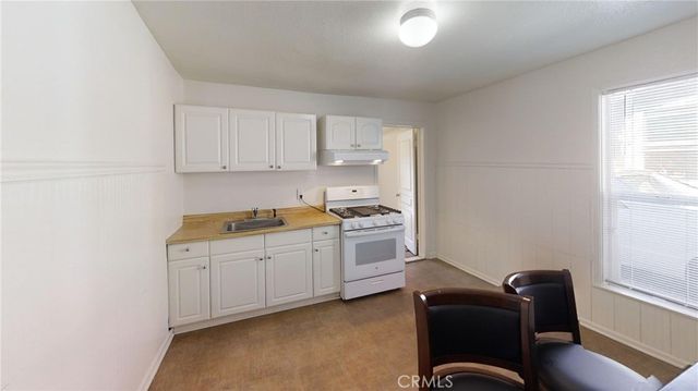 138 N Riverside Avenue, Rialto, CA 92376