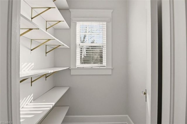 4635 Shattalon Drive, Winston-salem, NC 27106