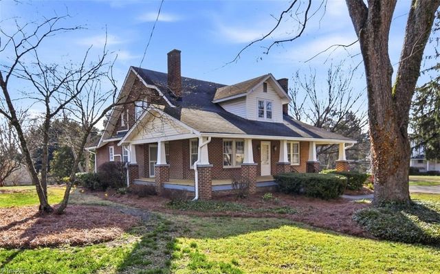 4635 Shattalon Drive, Winston-salem, NC 27106