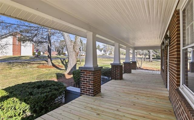 4635 Shattalon Drive, Winston-salem, NC 27106