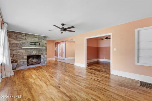 4109 Peachtree Avenue, Wilmington, NC 28403