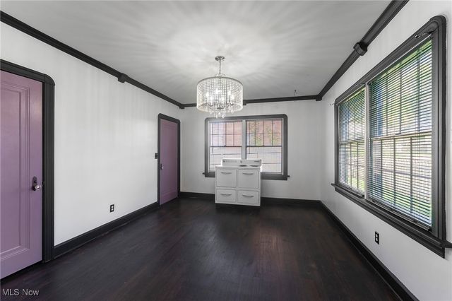 4038 Sunset Boulevard, Youngstown, OH 44512