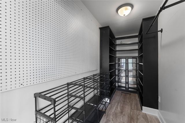 4038 Sunset Boulevard, Youngstown, OH 44512