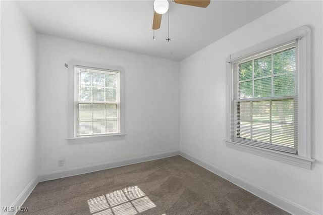 4038 Sunset Boulevard, Youngstown, OH 44512