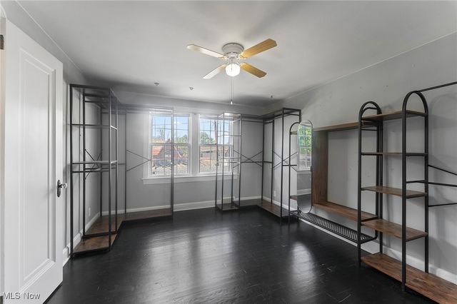 4038 Sunset Boulevard, Youngstown, OH 44512