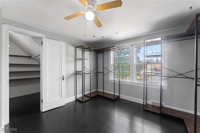 4038 Sunset Boulevard, Youngstown, OH 44512