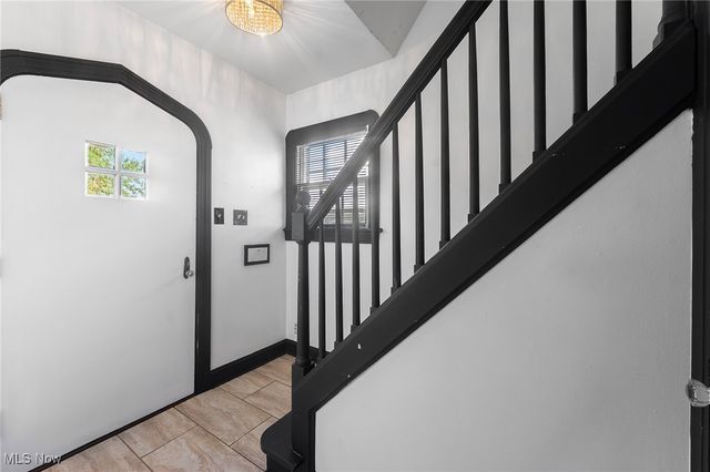 4038 Sunset Boulevard, Youngstown, OH 44512