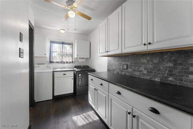 4038 Sunset Boulevard, Youngstown, OH 44512