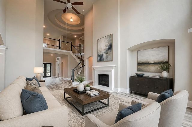 115 N Winter Sunrise Circle, Tomball, TX 77375