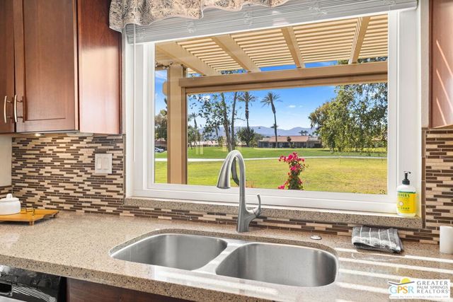 41495 Preston Trail, Palm Desert, CA 92211