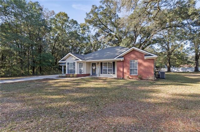 5617 Orchard Street, Satsuma, AL 36572