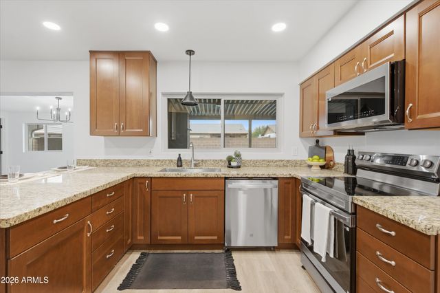 1023 W Carter Drive, Tempe, AZ 85282