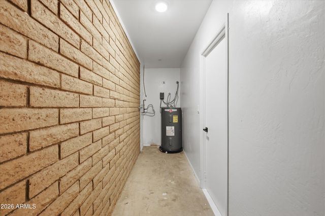 1023 W Carter Drive, Tempe, AZ 85282