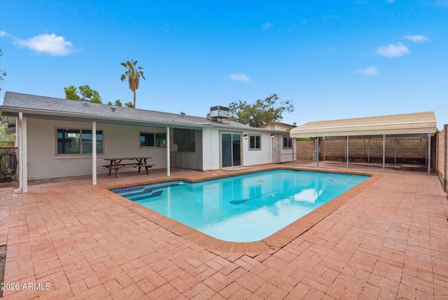 1023 W Carter Drive, Tempe, AZ 85282