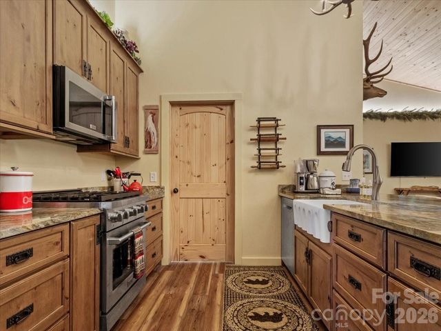 183 Mayfly Court, Spruce Pine, NC 28777