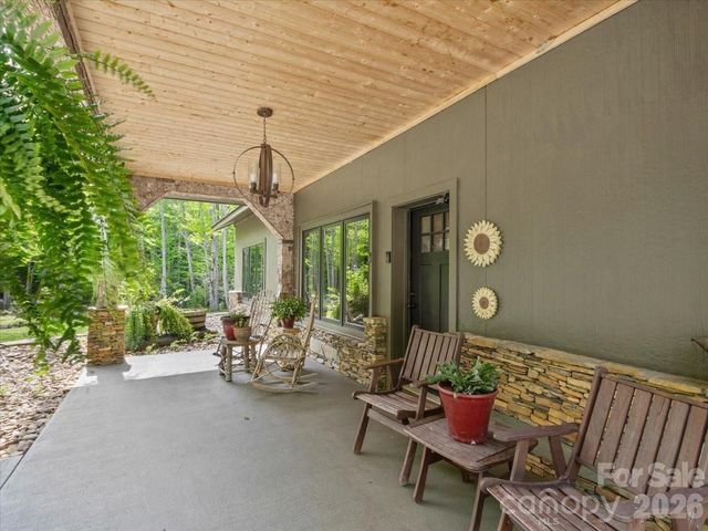 183 Mayfly Court, Spruce Pine, NC 28777