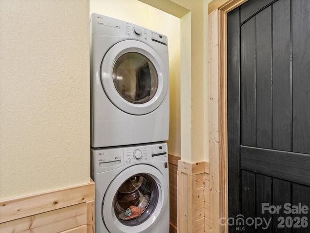183 Mayfly Court, Spruce Pine, NC 28777