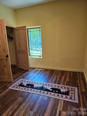 183 Mayfly Court, Spruce Pine, NC 28777