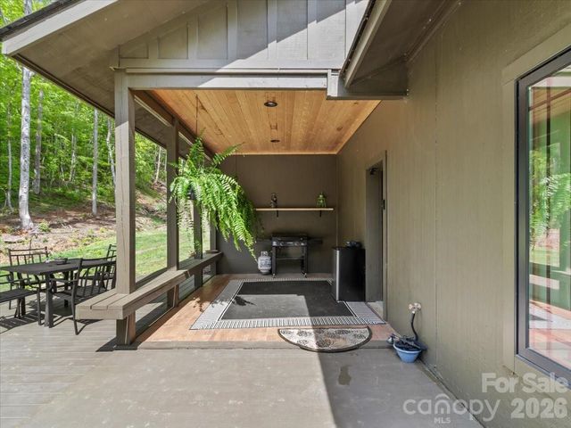 183 Mayfly Court, Spruce Pine, NC 28777