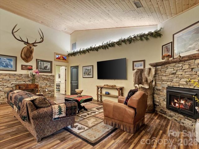 183 Mayfly Court, Spruce Pine, NC 28777