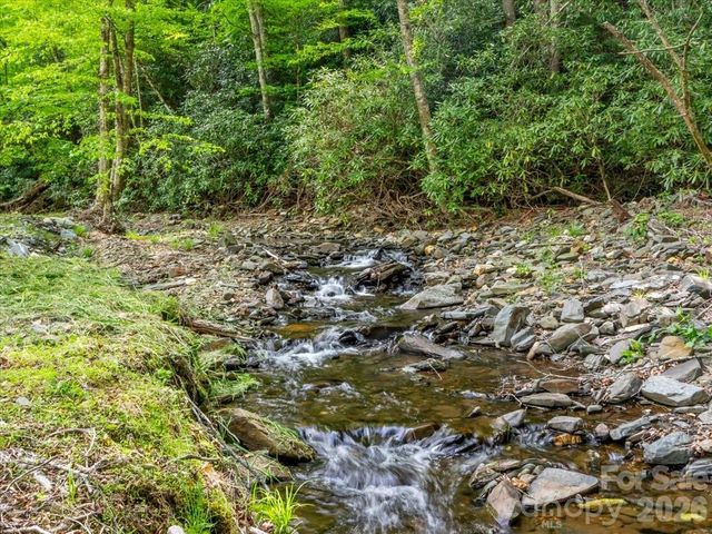 183 Mayfly Court, Spruce Pine, NC 28777