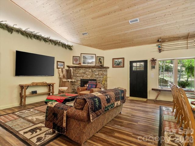 183 Mayfly Court, Spruce Pine, NC 28777