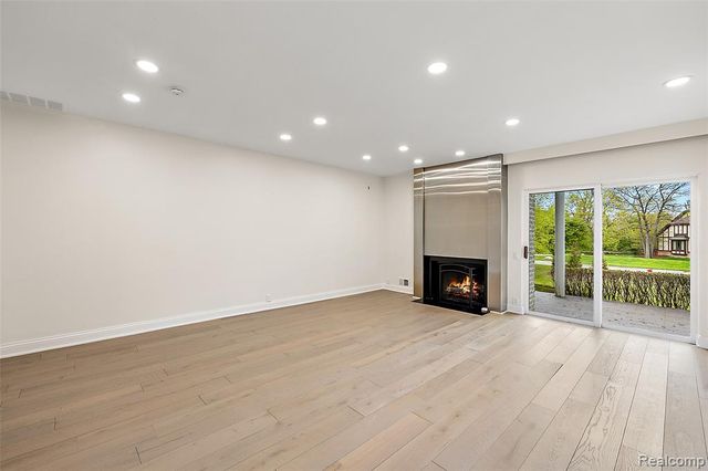 1756 Alexander Drive, Bloomfield Hills, MI 48302