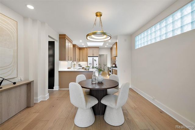 1756 Alexander Drive, Bloomfield Hills, MI 48302