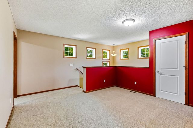 15655 60th Avenue N, Plymouth, MN 55446