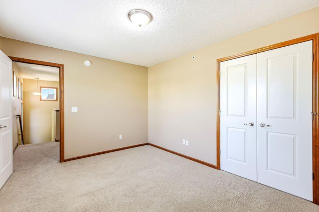 15655 60th Avenue N, Plymouth, MN 55446