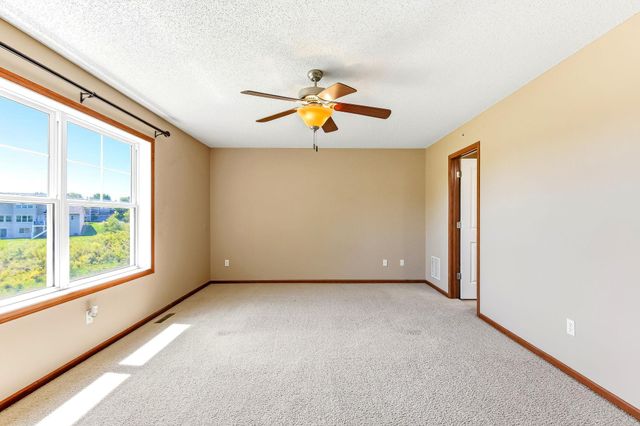 15655 60th Avenue N, Plymouth, MN 55446