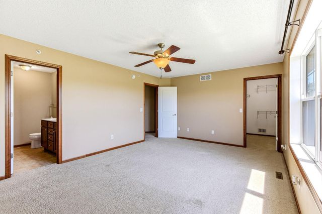 15655 60th Avenue N, Plymouth, MN 55446