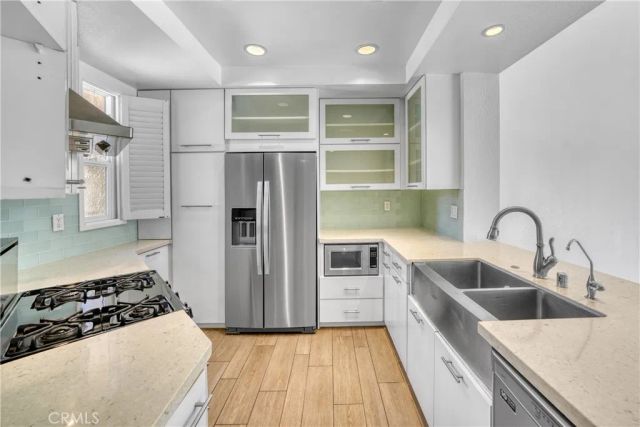 2000 Coast Hwy 309, Huntington Beach, CA 92648