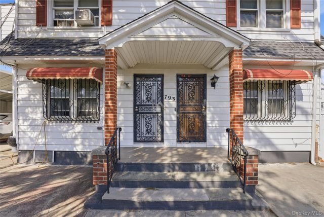 793 N Oak Drive, Bronx, NY 10467