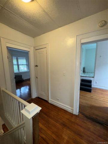 793 N Oak Drive, Bronx, NY 10467