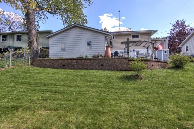 1304 Fairway Street, Eau Claire, WI 54701