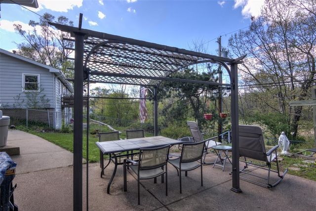1304 Fairway Street, Eau Claire, WI 54701