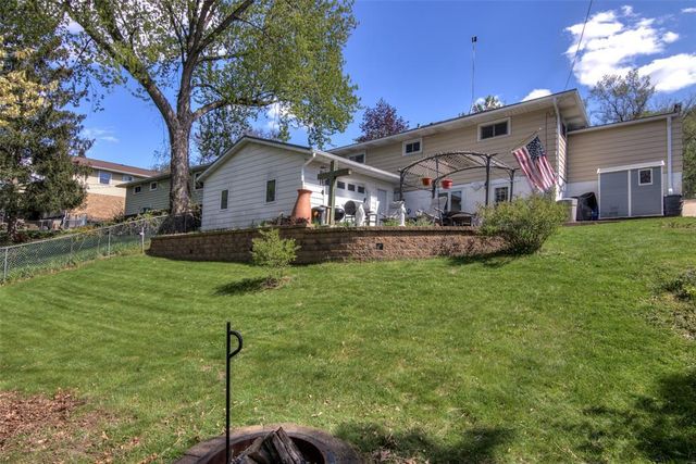 1304 Fairway Street, Eau Claire, WI 54701