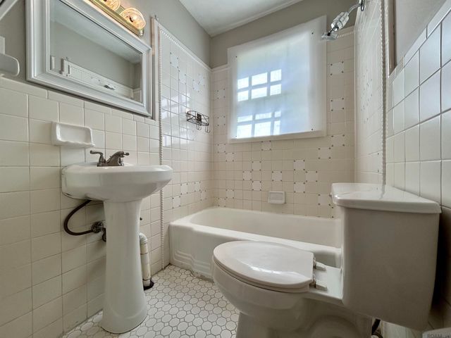 4411 Poplar St, Baton Rouge, LA 70808