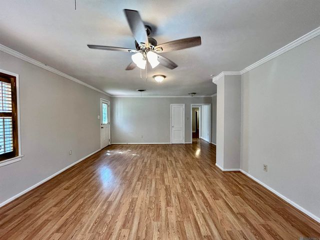 4411 Poplar St, Baton Rouge, LA 70808