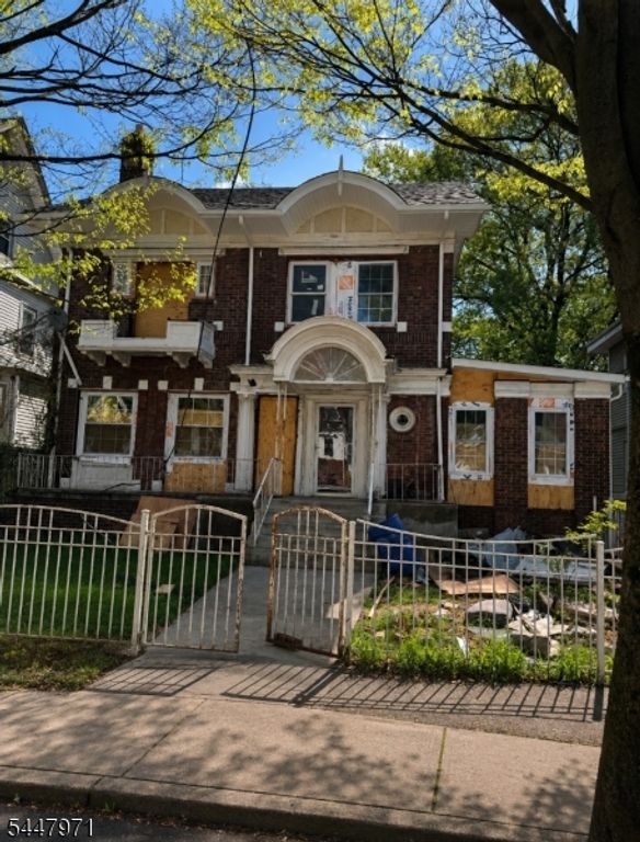 860 S 13Th St, Newark City, NJ 07108