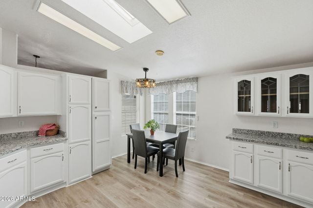 3301 S GOLDFIELD Road 1015, Apache Junction, AZ 85119