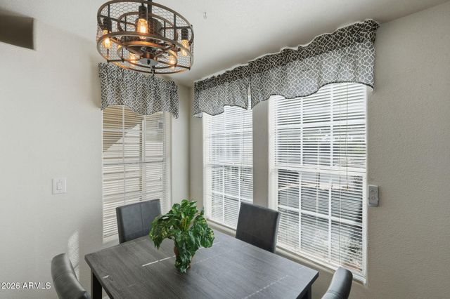 3301 S GOLDFIELD Road 1015, Apache Junction, AZ 85119