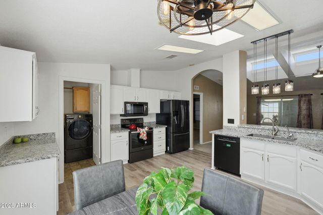 3301 S GOLDFIELD Road 1015, Apache Junction, AZ 85119