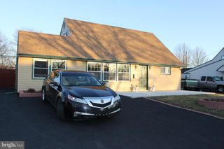 76 IRONWOOD RD, Levittown, PA 19057