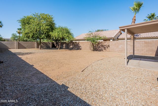 15712 W SMOKEY Drive, Surprise, AZ 85374