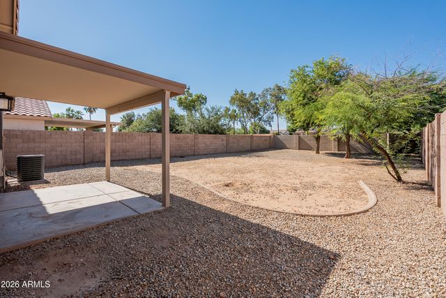 15712 W SMOKEY Drive, Surprise, AZ 85374